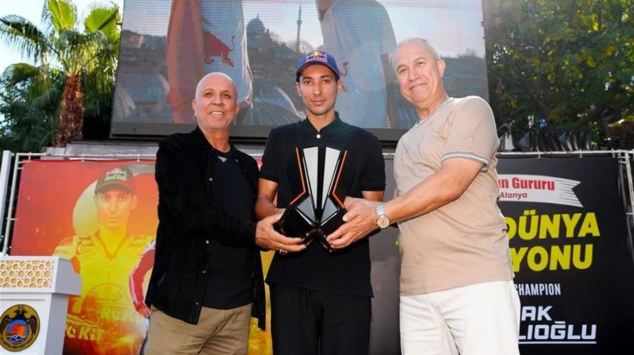 Şampiyon Toprak'tan tanıtım atağı: Antalya ve Alanya dünya gündemine oturacak