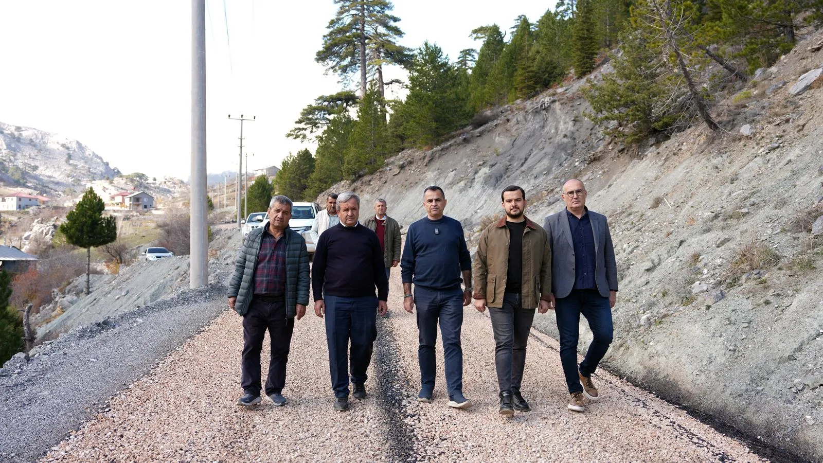 SAPADERE YAYLASI SAKİNLERİNİN YILLARDIR BEKLEDİĞİ YOL ASFALTLA BULUŞTU