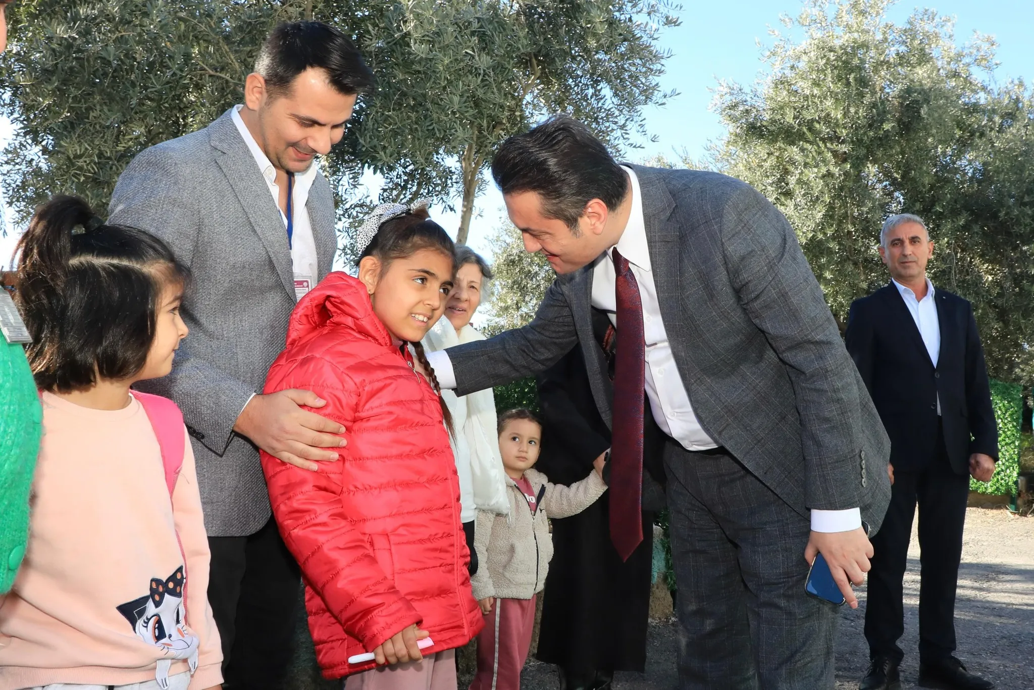 Alanya Çınar Özel Eğitim ve Rehabilitasyon Merkezi'ni Kaymakam Şakir Öner Öztürk Ziyaret Etti