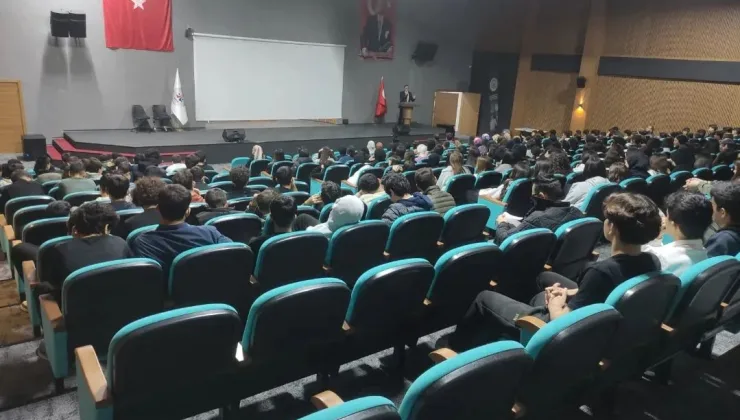 Alanya Müftüsü Mehmet Seven, Değerler Eğitimi kapsamında öğrencilerle buluştu