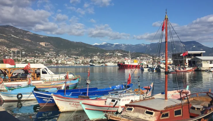 Alanya’da Balıkçı Barınağı’ndaki yatçılardan yüzde 950’lik zamma tepki