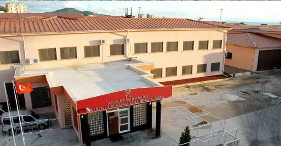 Alanya'da Yüzlerce Hükümlü Tahliye Edildi