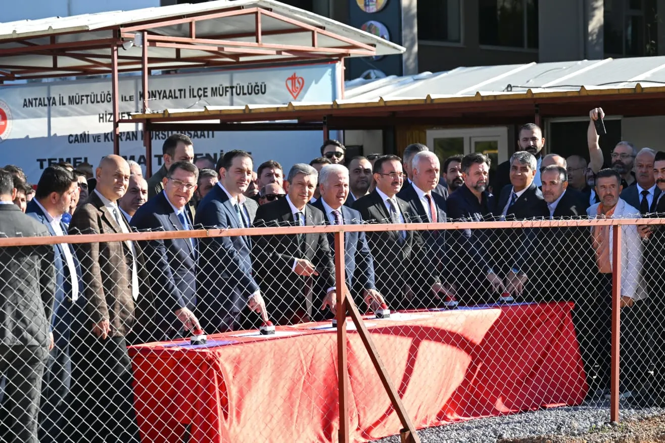 ANTALYA’DA MÜFTÜLÜK HİZMET BİNALARI İLE CAMİ PROJESİNİN TEMELİ ATILDI