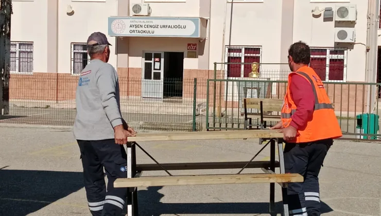 Büyükşehir’den Alanya’daki okul ve camilere bank desteği