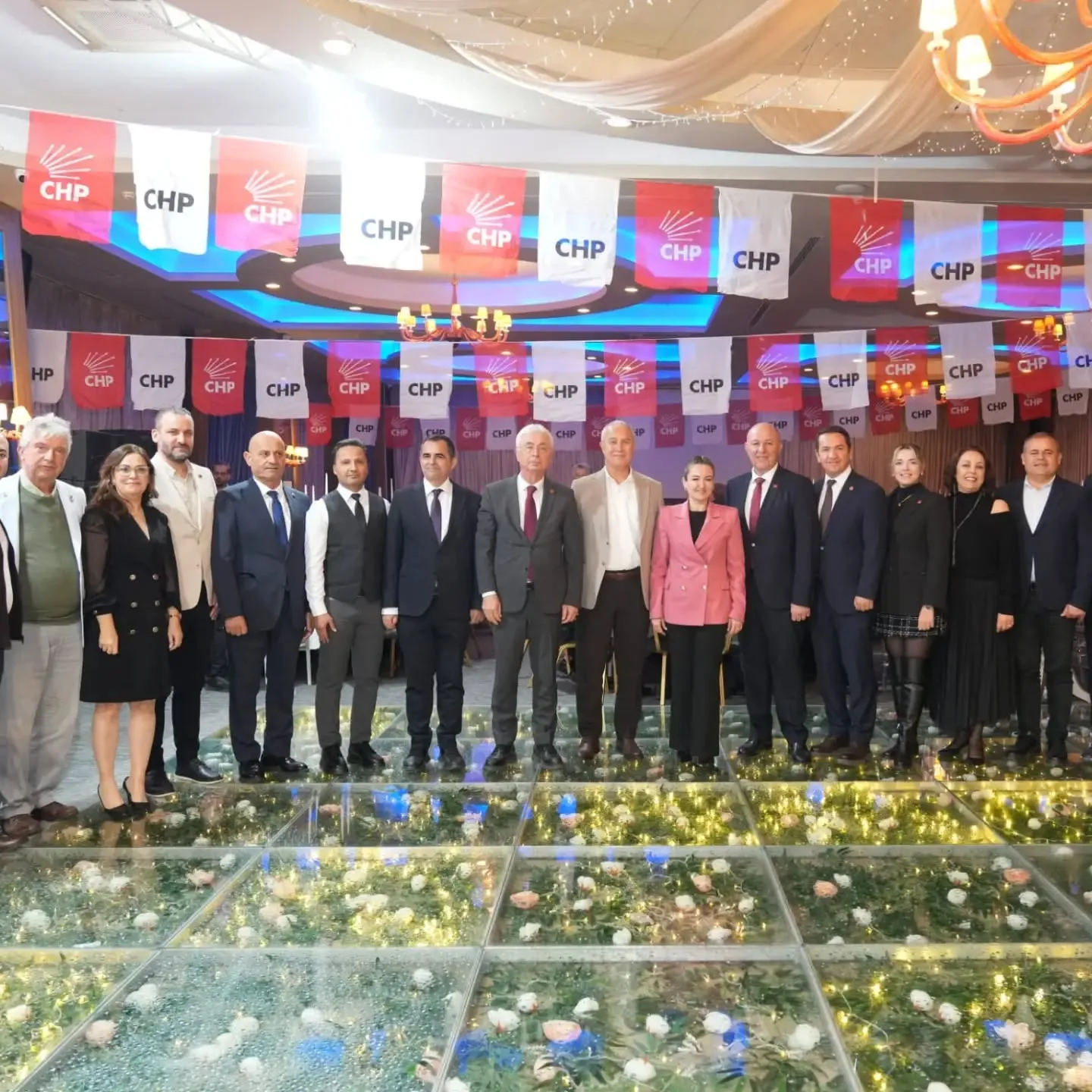 CHP'nin dayanışma yemeğinde Kandemir'den mesaj