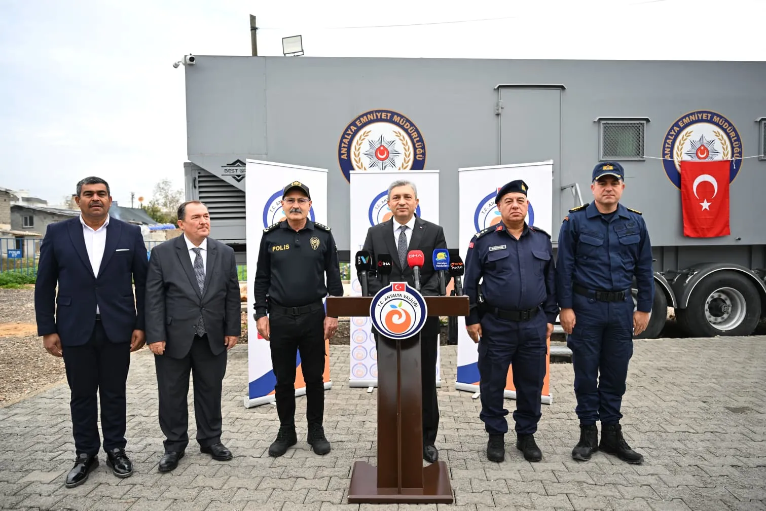 KASIM AYI GÜVENLİK VE ASAYİŞ BİLGİLENDİRME TOPLANTISI GERÇEKLEŞTİRİLDİ