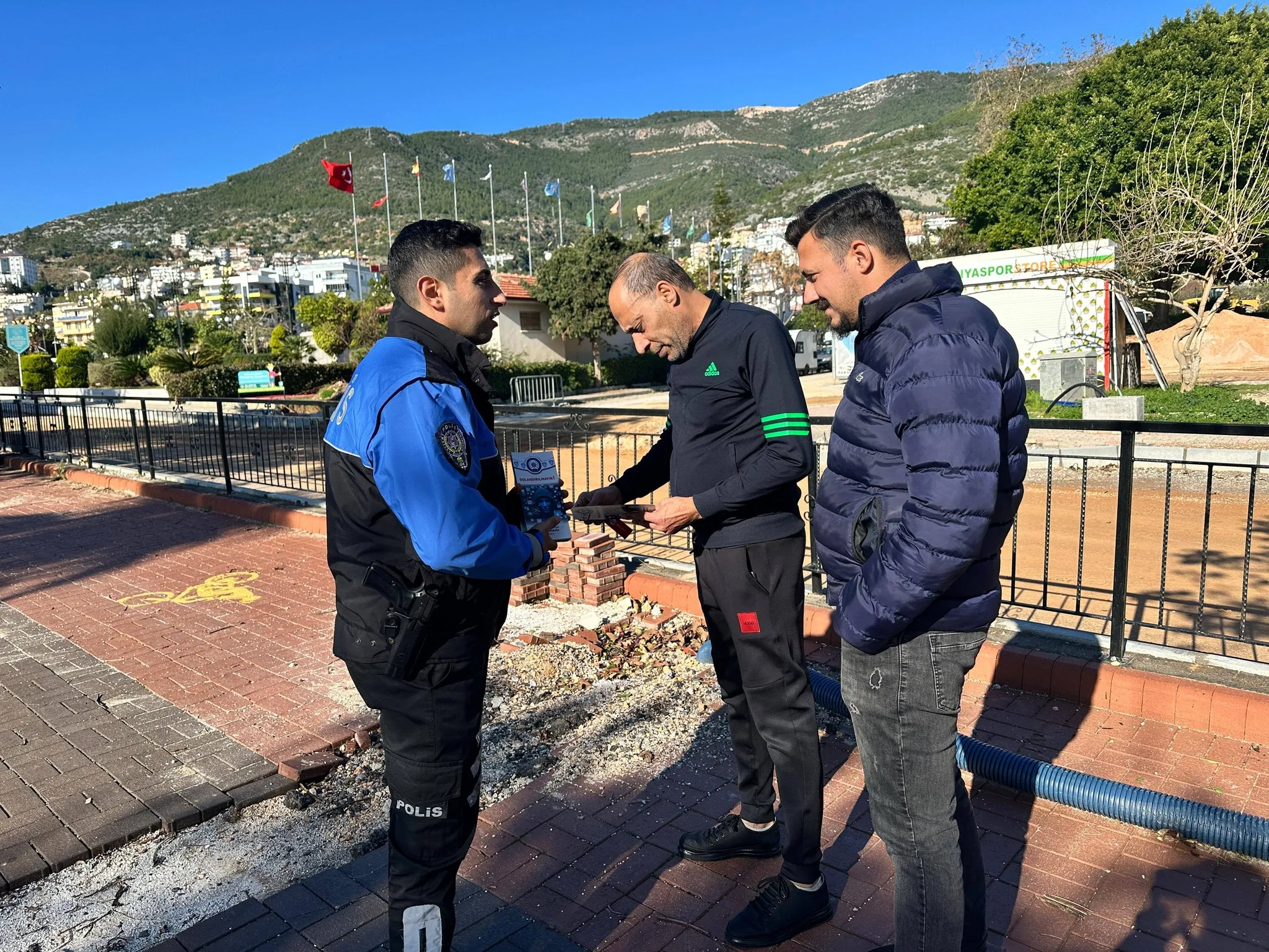 Alanya’da vatandaşa “farkında ol, oltaya gelme” Uyarısı