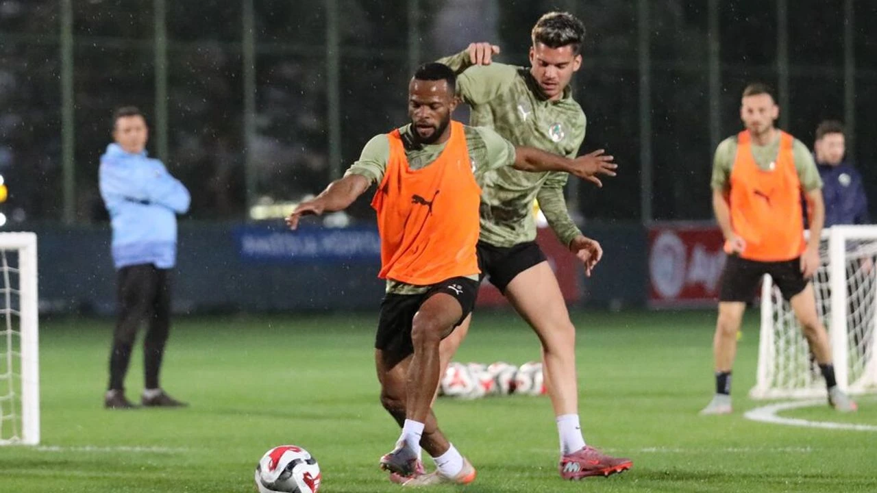 Alanyaspor'da yılın ilk idmanı heyecanı