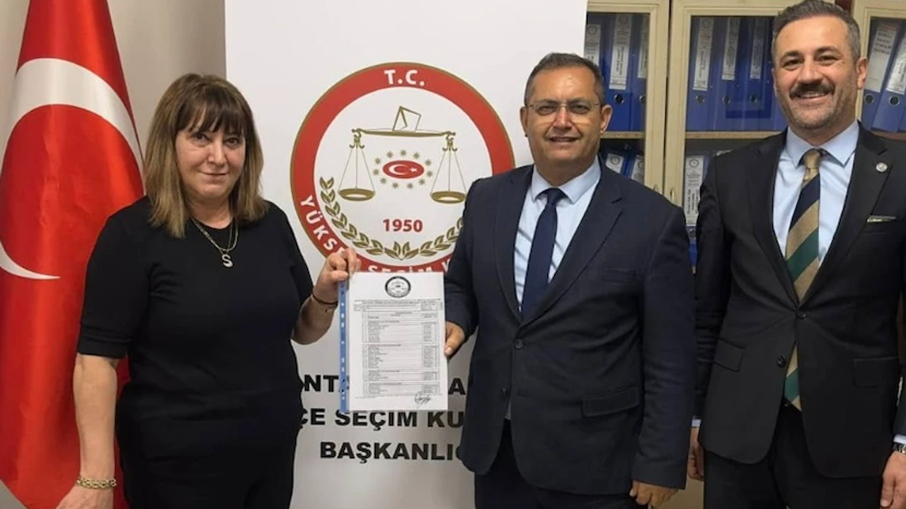 Ali Rıza Açman mazbatasını aldı