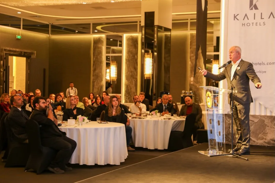 Başkan Özçelik, tekrar başkan adayı olacağının sinyalini verdi