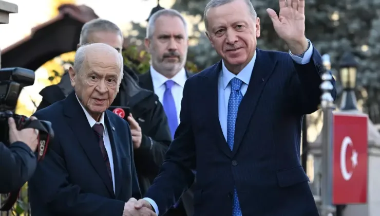 Gelenek bozulmadı! Cumhurbaşkanı Erdoğan’dan Lider Bahçeli’ye 78 adet GÜL