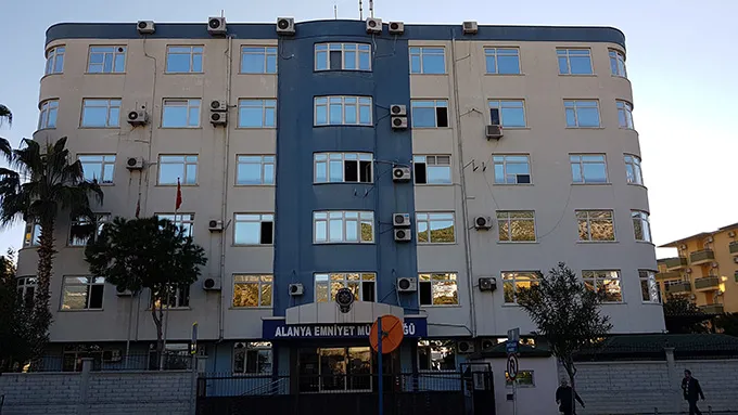 Alanya'da Genç Çaplı Uyuşturucu Operasyonu