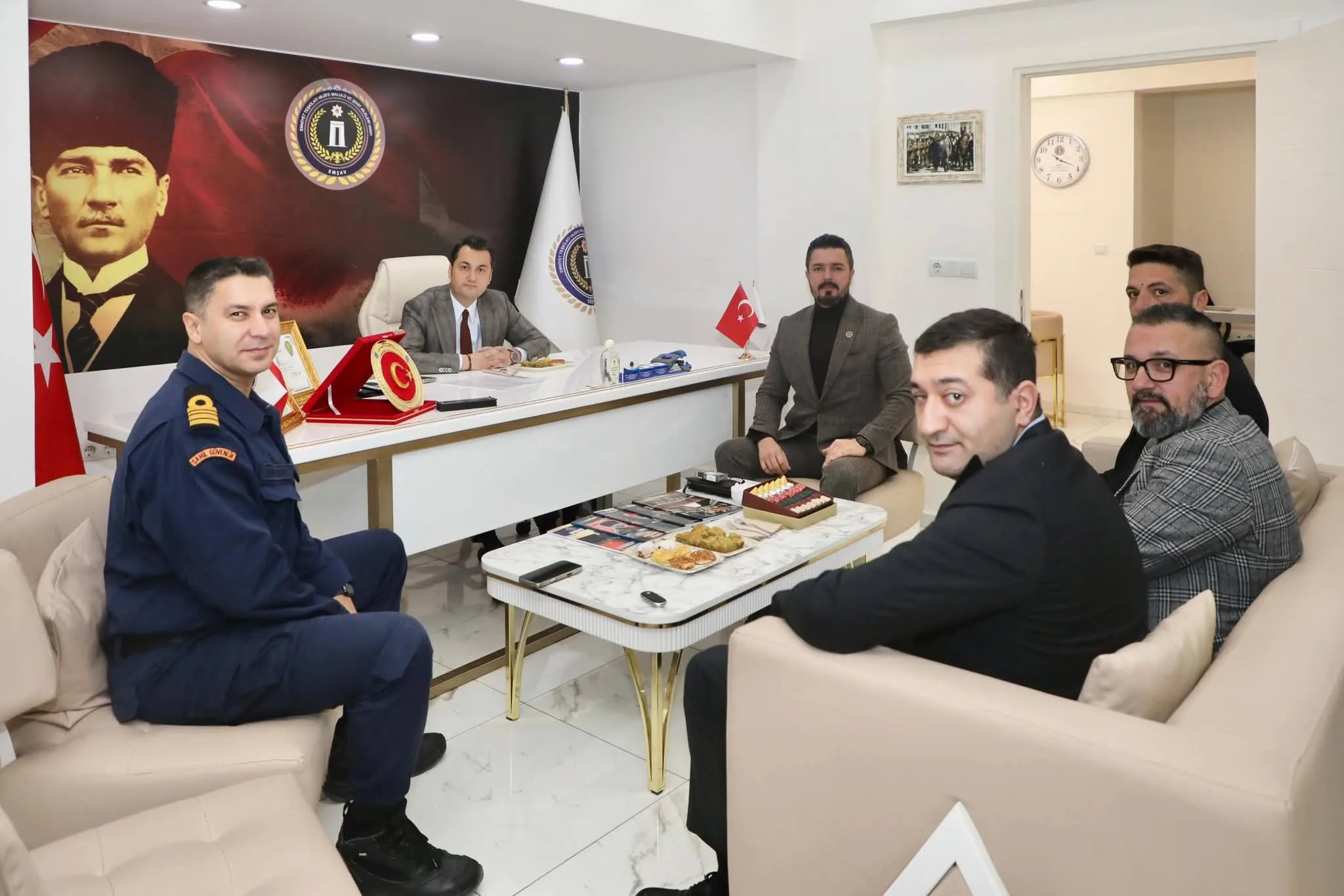 Kaymakam Öztürk'den EMŞAV Alanya'ya ziyaret