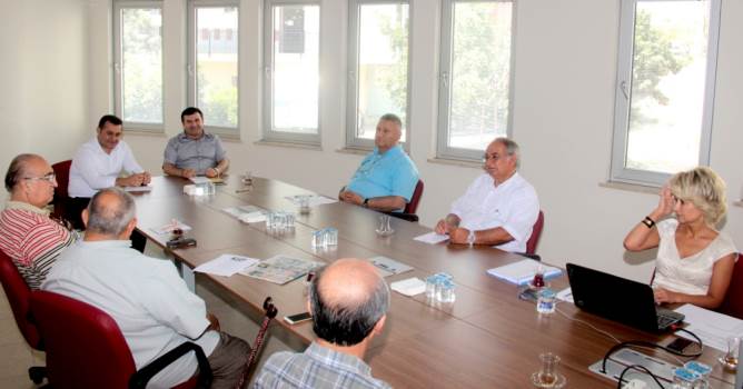 AHEP ÖZ'ÜNE DÖNDÜ