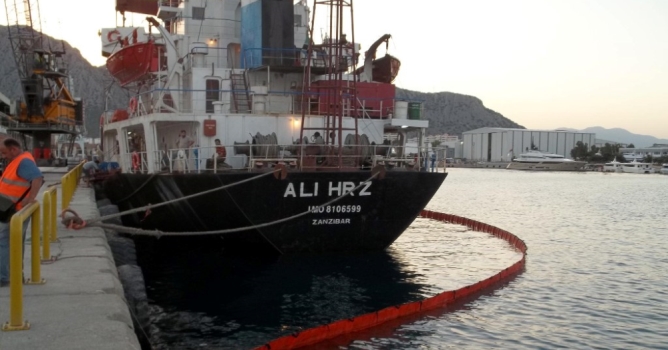Akdeniz'i kirleten  gemilere ceza yağdı