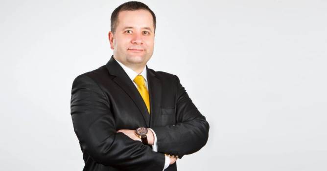 Gururluyuz, övünçlüyüz