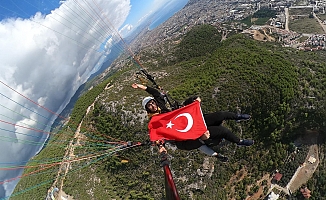 Alanya ALKÜ’de çocukların başı göğe erdi