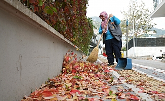 Alanya'nın Temizliğine Kadın Eli Değdi