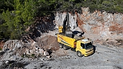 Alanya Belediyesi kırsal mahallelerde yol açıyor