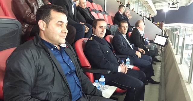 Yücel, Alanyaspor maçını izledi