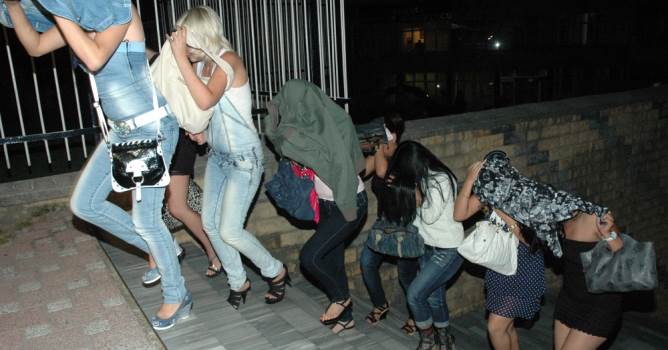 Zorla fuhuşa 25 yıl hapis cezası